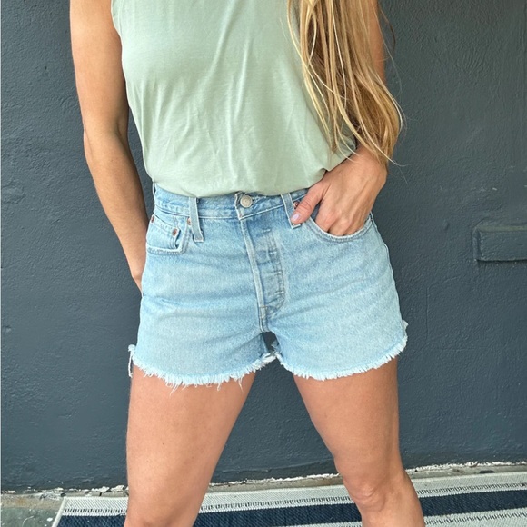 Levi’s 501 High-Rise Denim Shorts - Picture 1 of 6